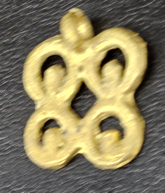 Mate Masie Adinkra Brass Pendant – Symbol of Wisdom | Handcrafted in Ghana