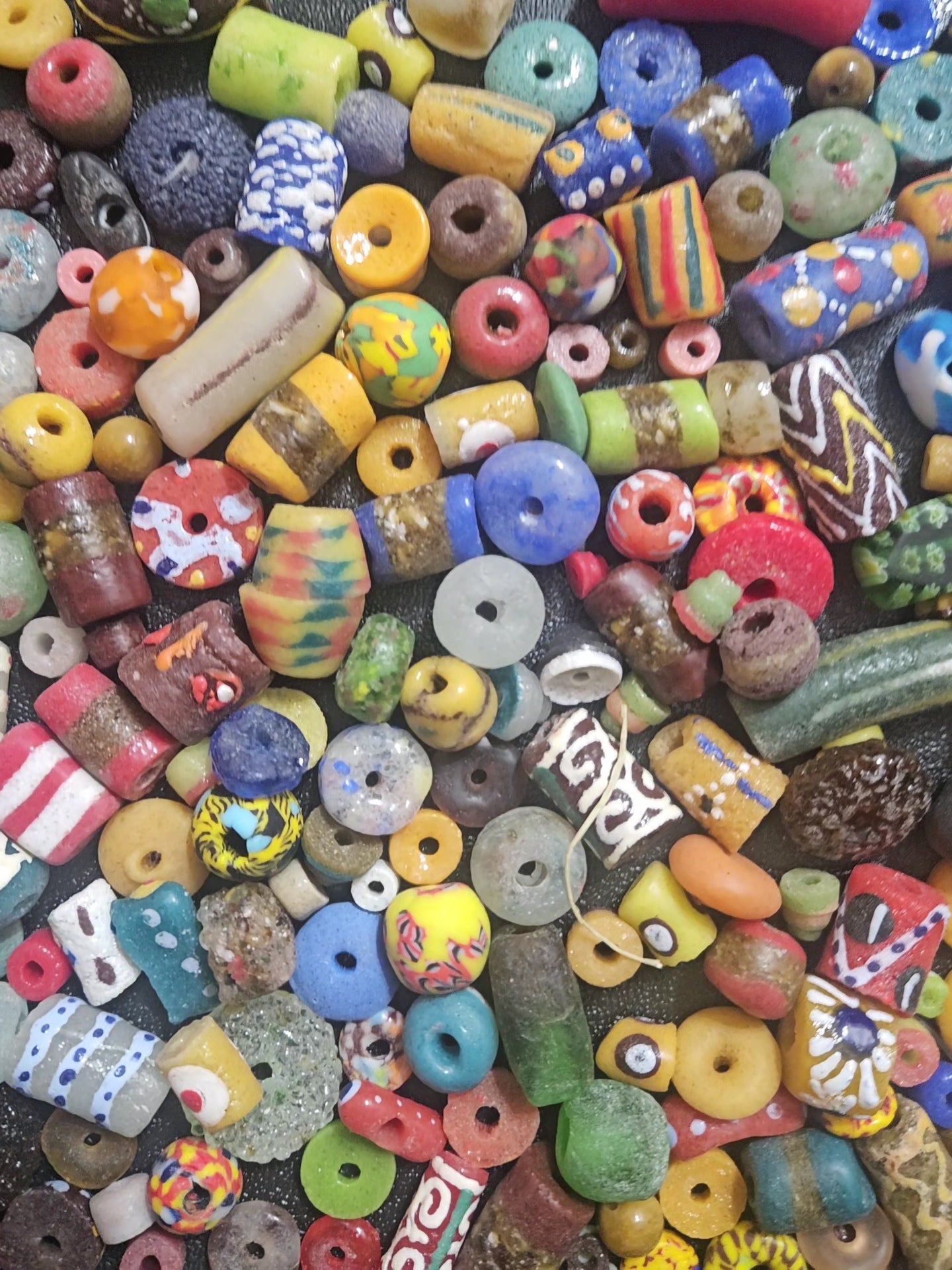 African Beads Soup Mix – 1 Cup (160+ Handcrafted Ghana Krobo Recycled Glass Beads for Jewelry & DIY, 1lb)