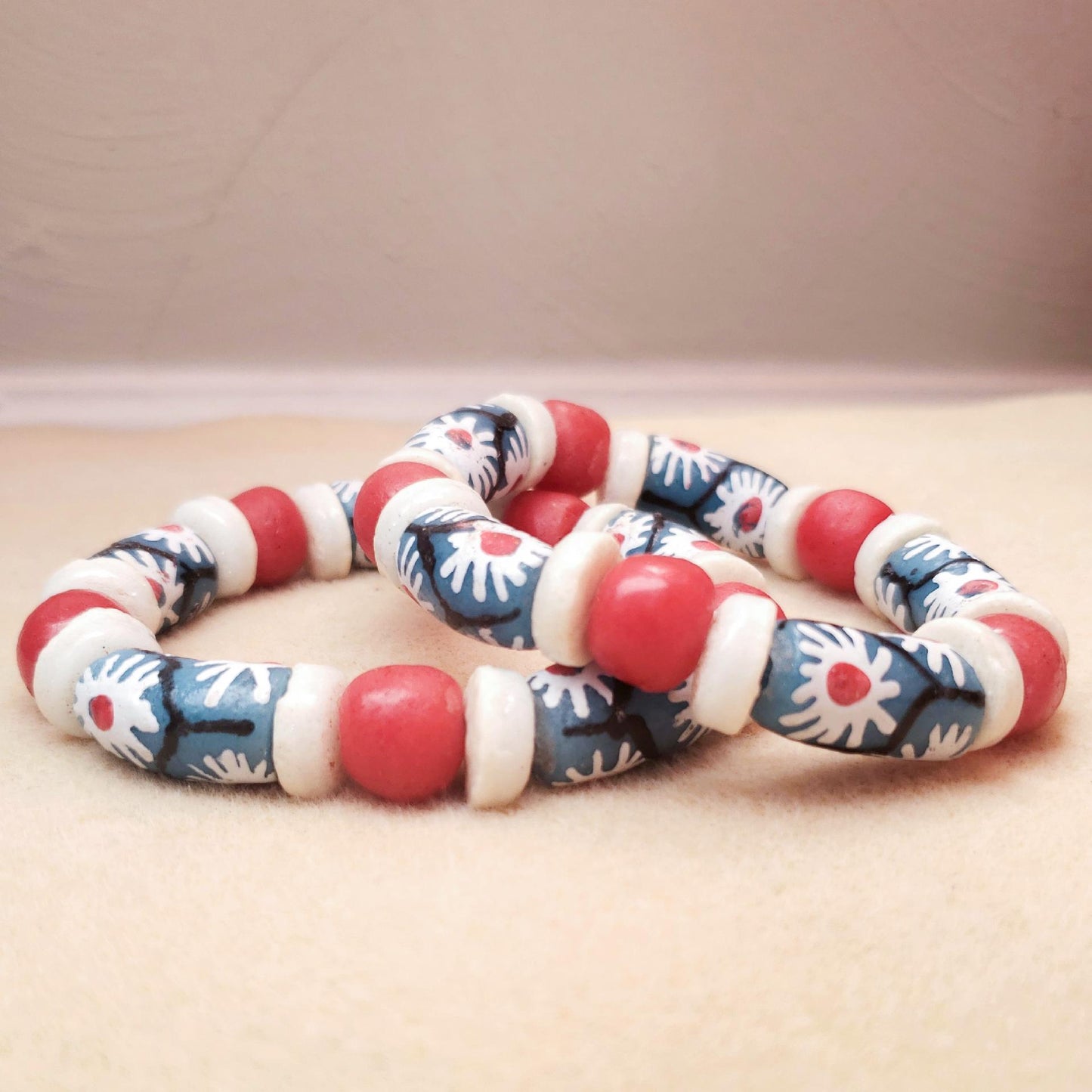 Colorful beaded glass beads bracelets for all occasions. - Aadampo