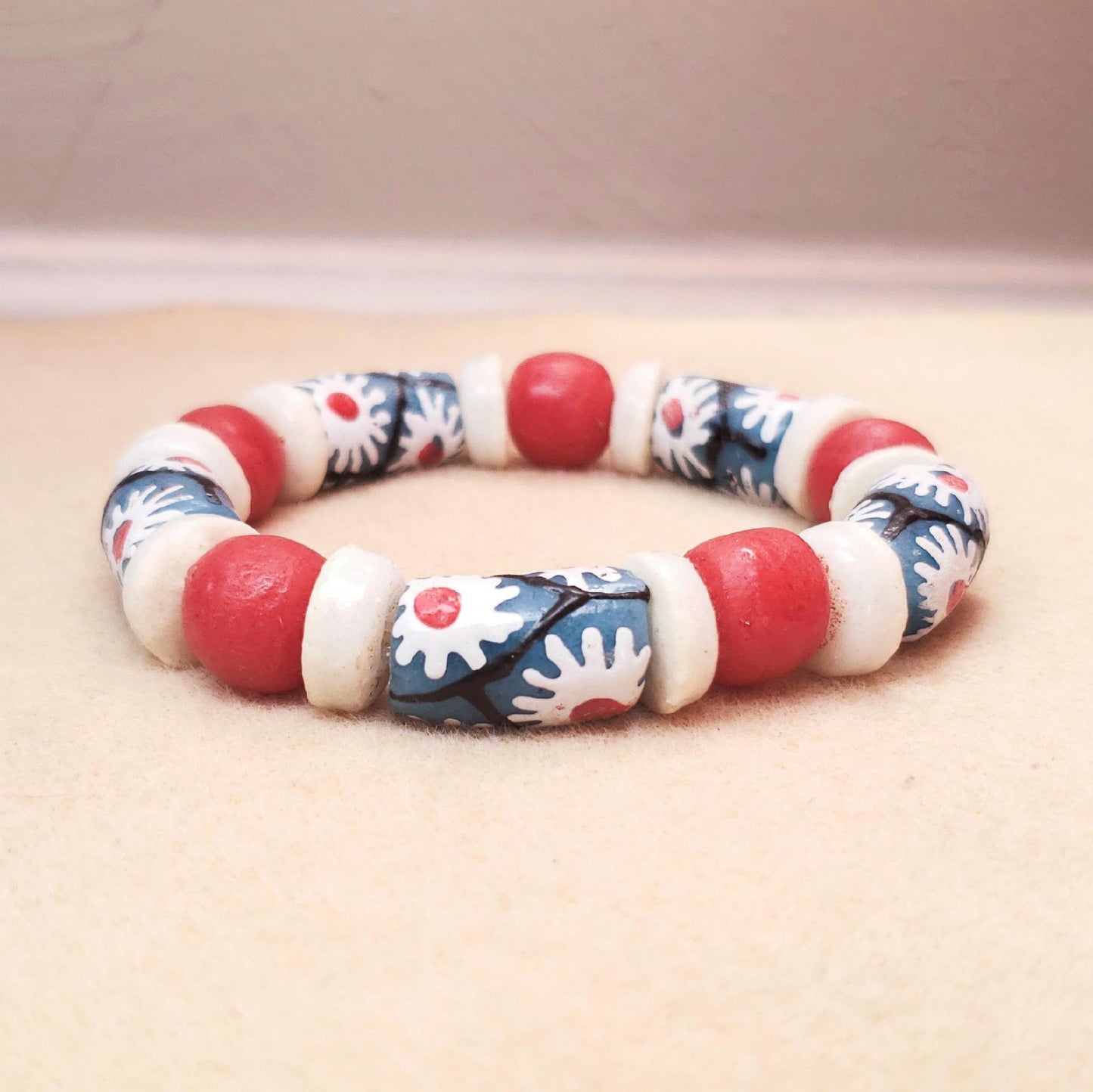 Colorful beaded glass beads bracelets for all occasions. - Aadampo