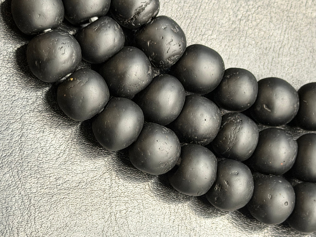 AADAMPO Curator Bundle™ | Coral Hand-Painted Krobo Rondelle Glass Beads & Matte Black Pocket Glass Beads | Handmade in Ghana