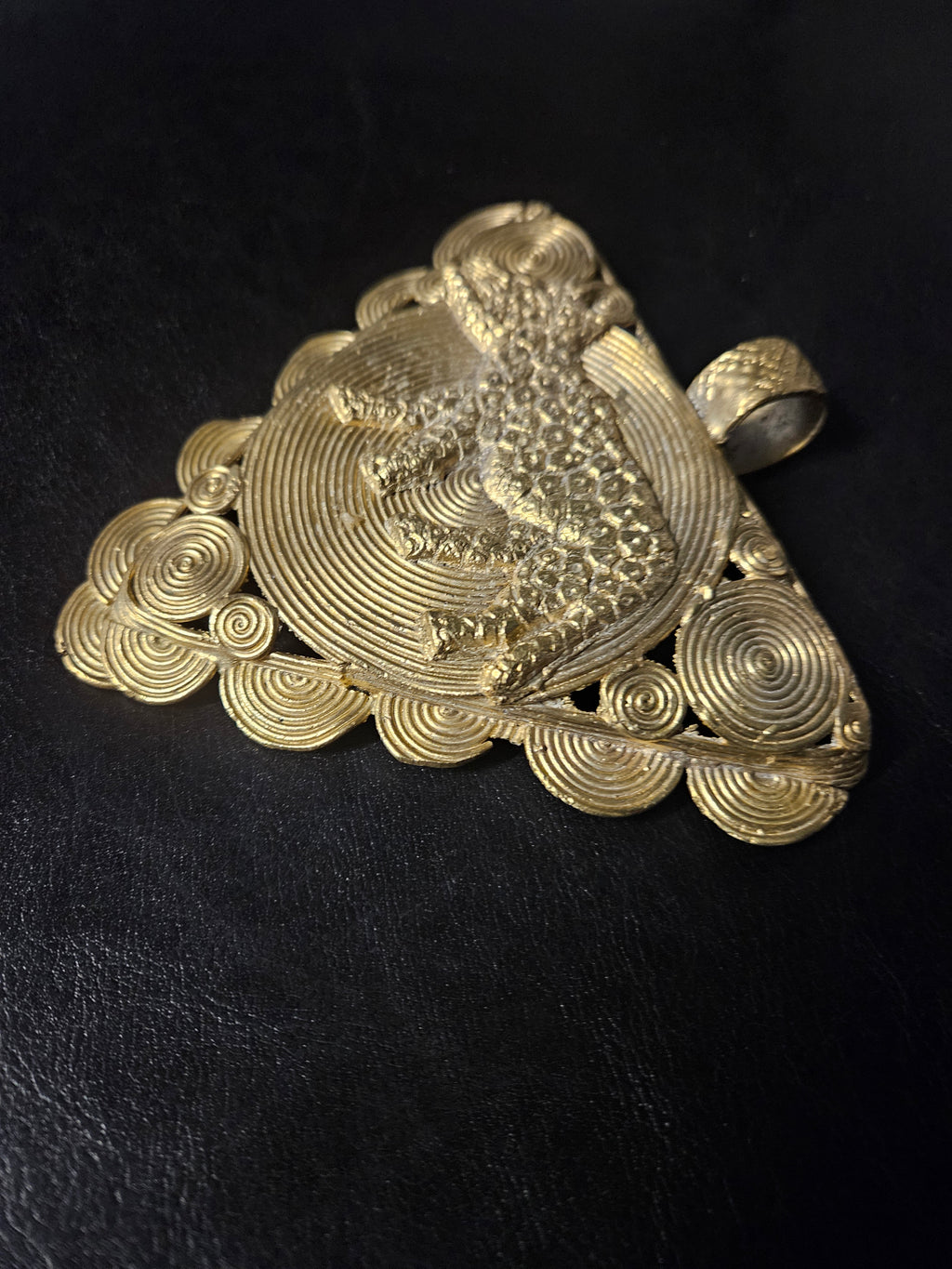 African Brass Tiger Pendant with Adinkrahene Symbol – Ghana