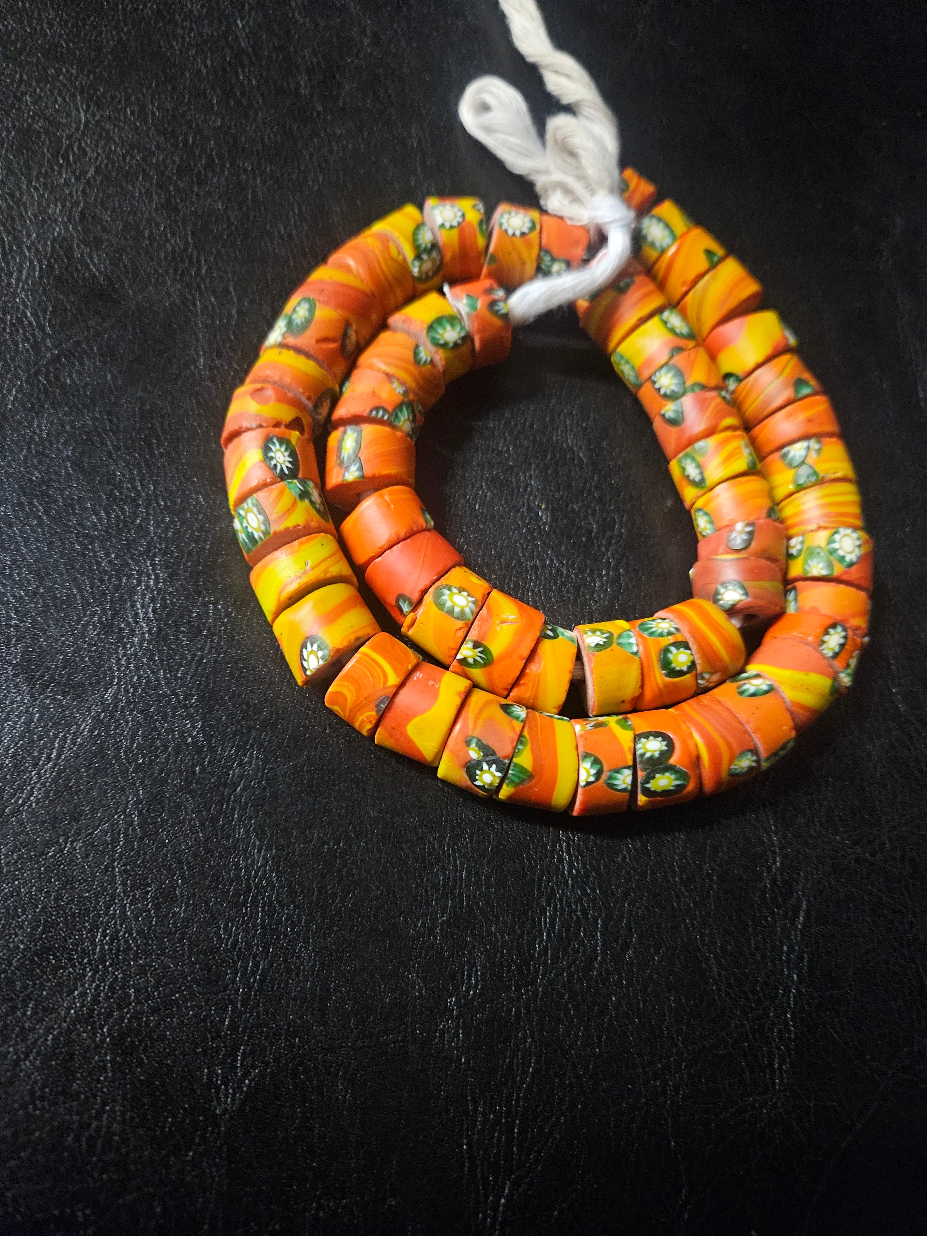 Orange Floral Trade Beads – Multicolor Pattern 8–12 × 14–15mm