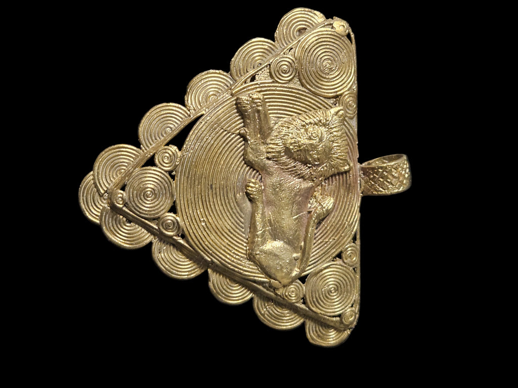 African Brass Lion Pendant with Adinkrahene Symbol – Ghana