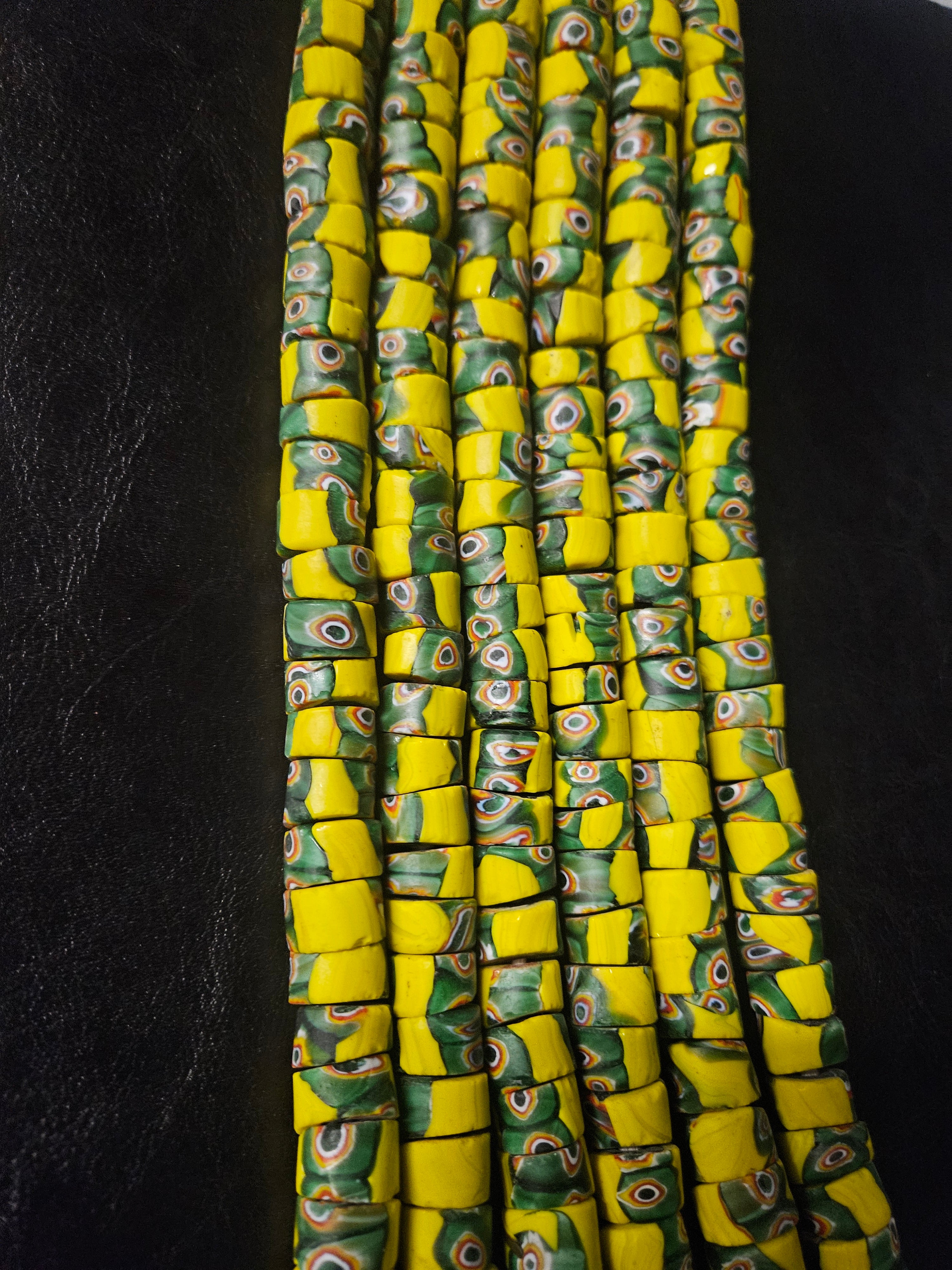 Trade Beads – Yellow Green Eye Pattern, 21-Inch Strand