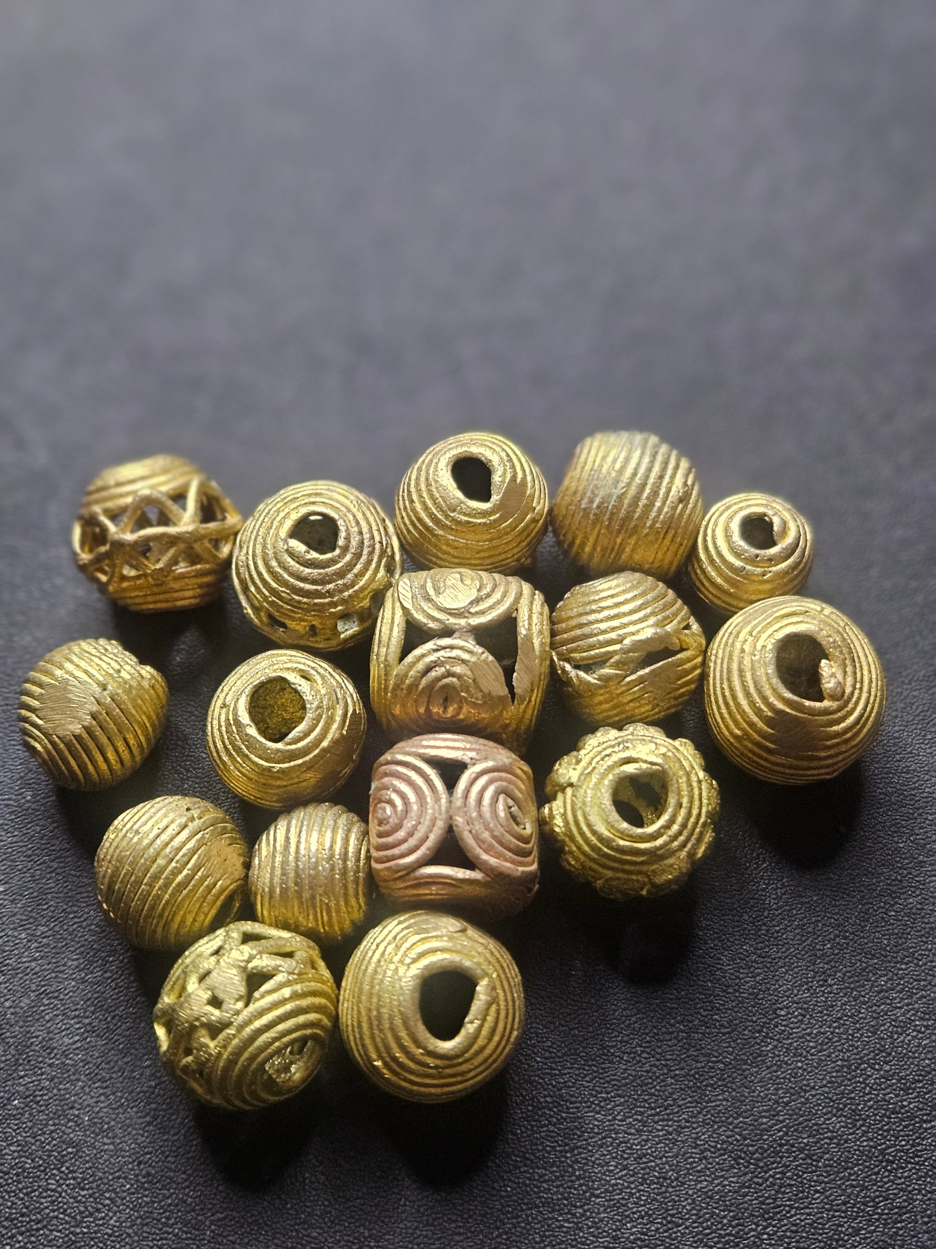 Ashanti Spiral Brass Beads – Artisan Set