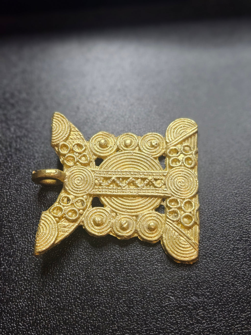 Ashanti Brass Royal Stool Pendant (Asesegua) – Handcrafted Ghanaian Heritage