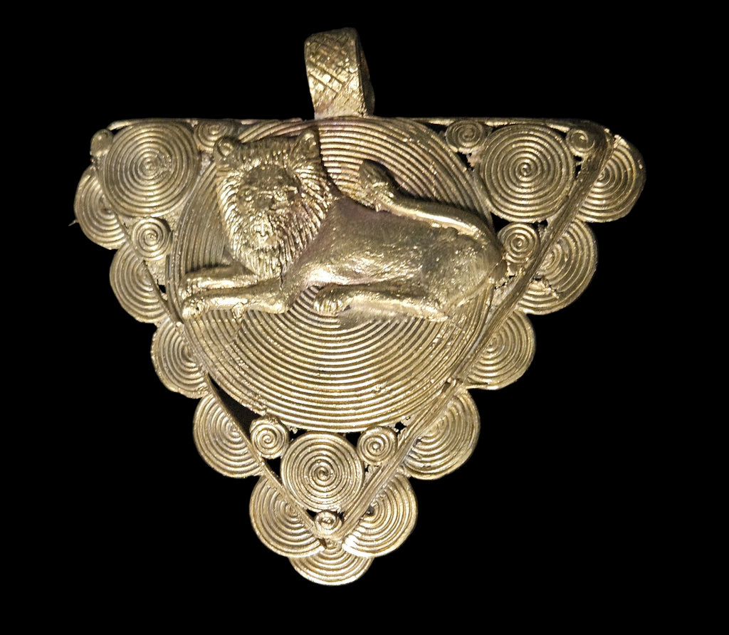 African Brass Lion Pendant with Adinkrahene Symbol – Ghana