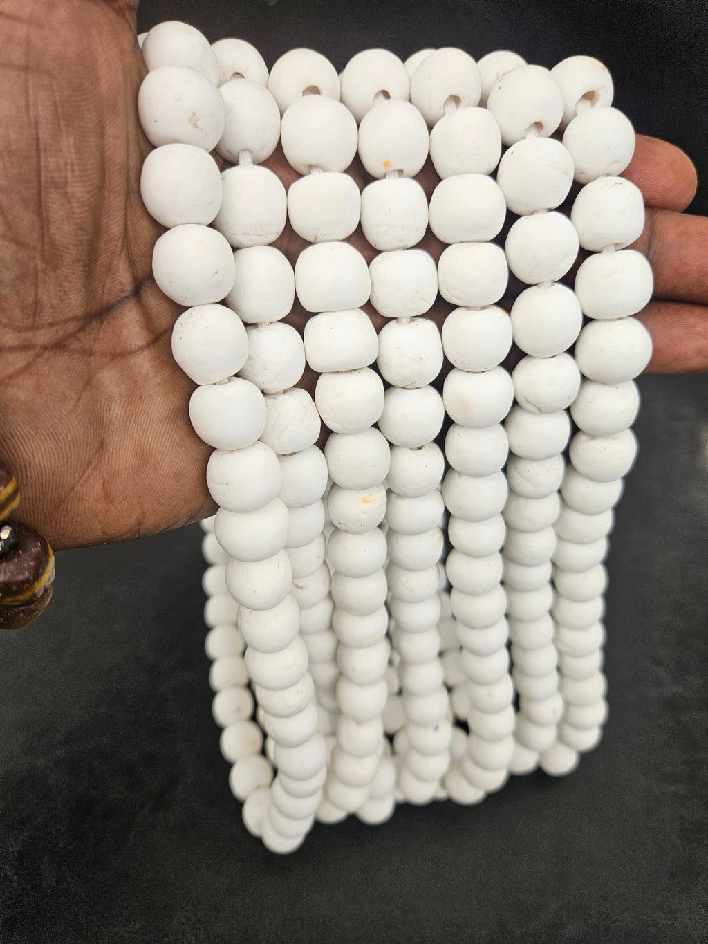 White Krobo Powdered Glass Round Beads | 13–14mm | Ghana | Approx. 40–41 Beads