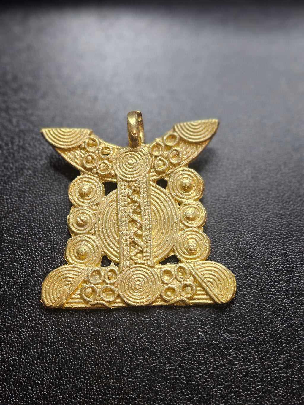 Ashanti Brass Royal Stool Pendant (Asesegua) – Handcrafted Ghanaian Heritage