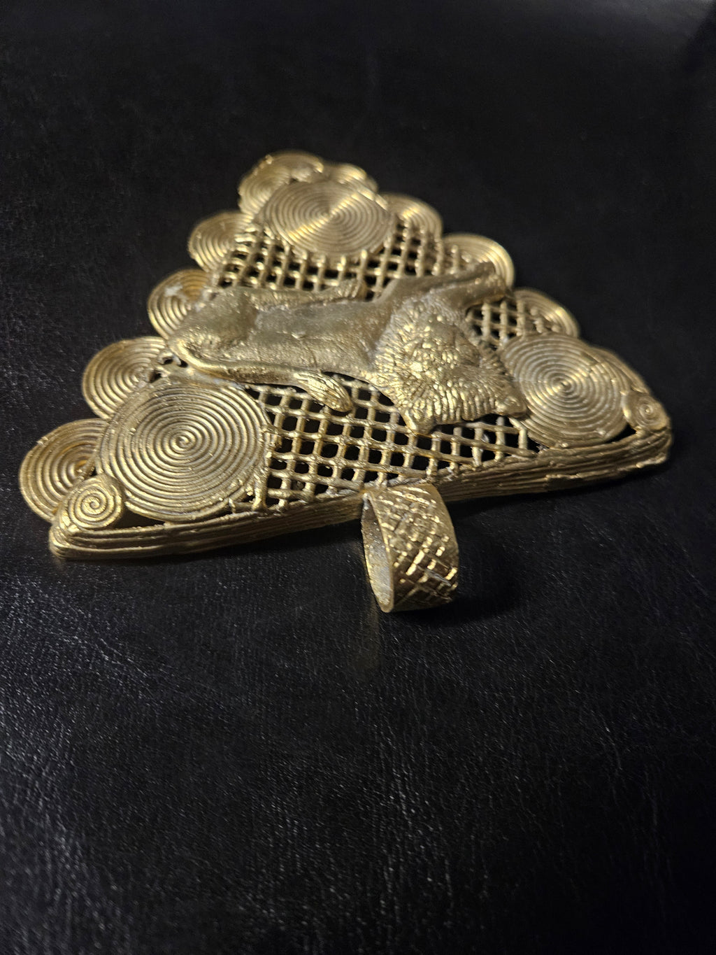 Oversized Adinkrahene Lion Brass Pendant – Ghana