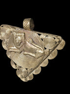 African Brass Lion Pendant with Adinkrahene Symbol – Ghana