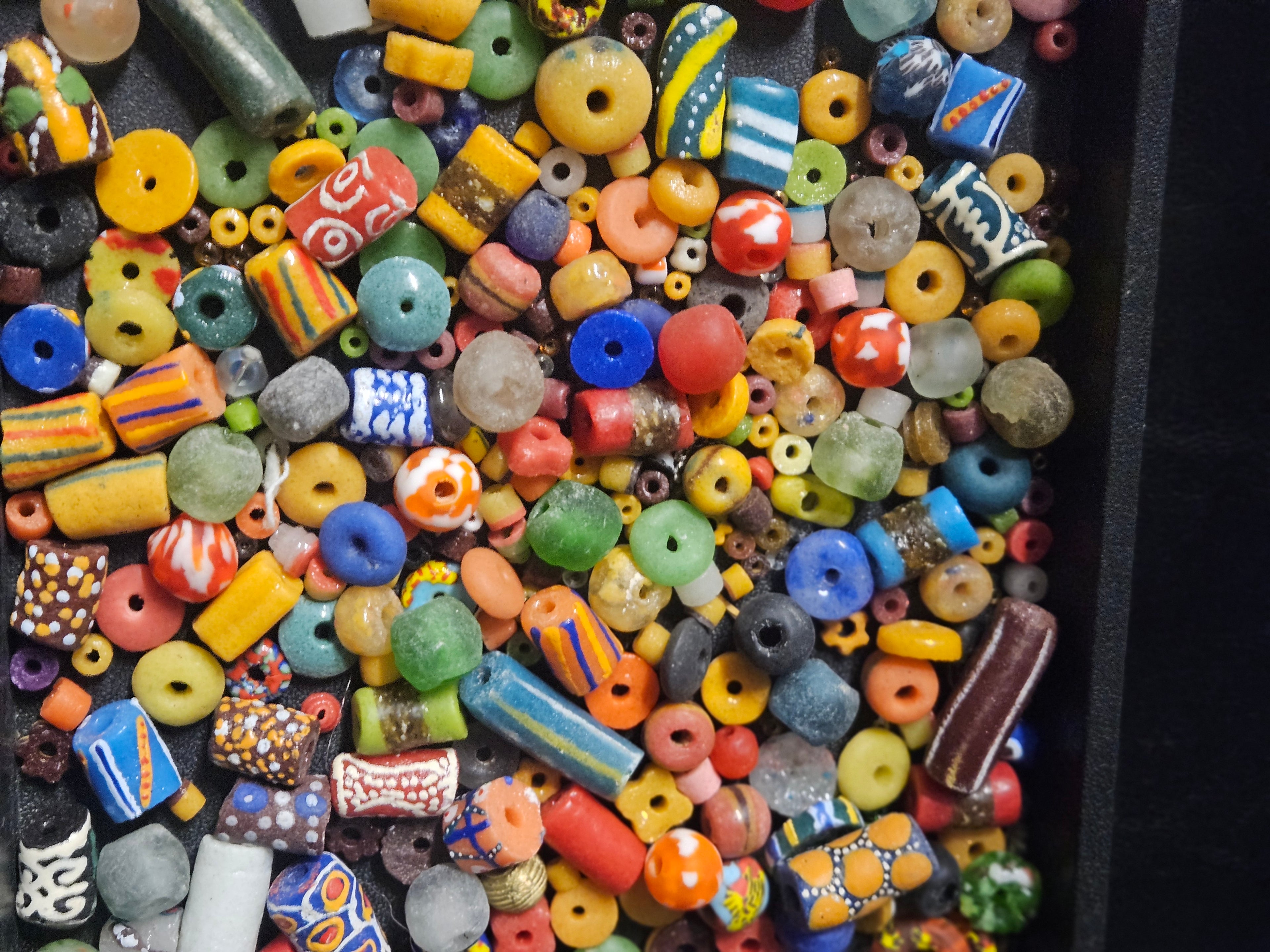 African Creative Material Mix – Loose Krobo Glass Beads from Ghana