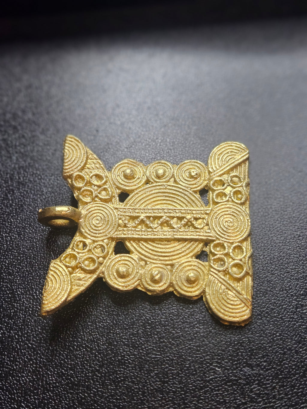 Ashanti Brass Royal Stool Pendant (Asesegua) – Handcrafted Ghanaian Heritage