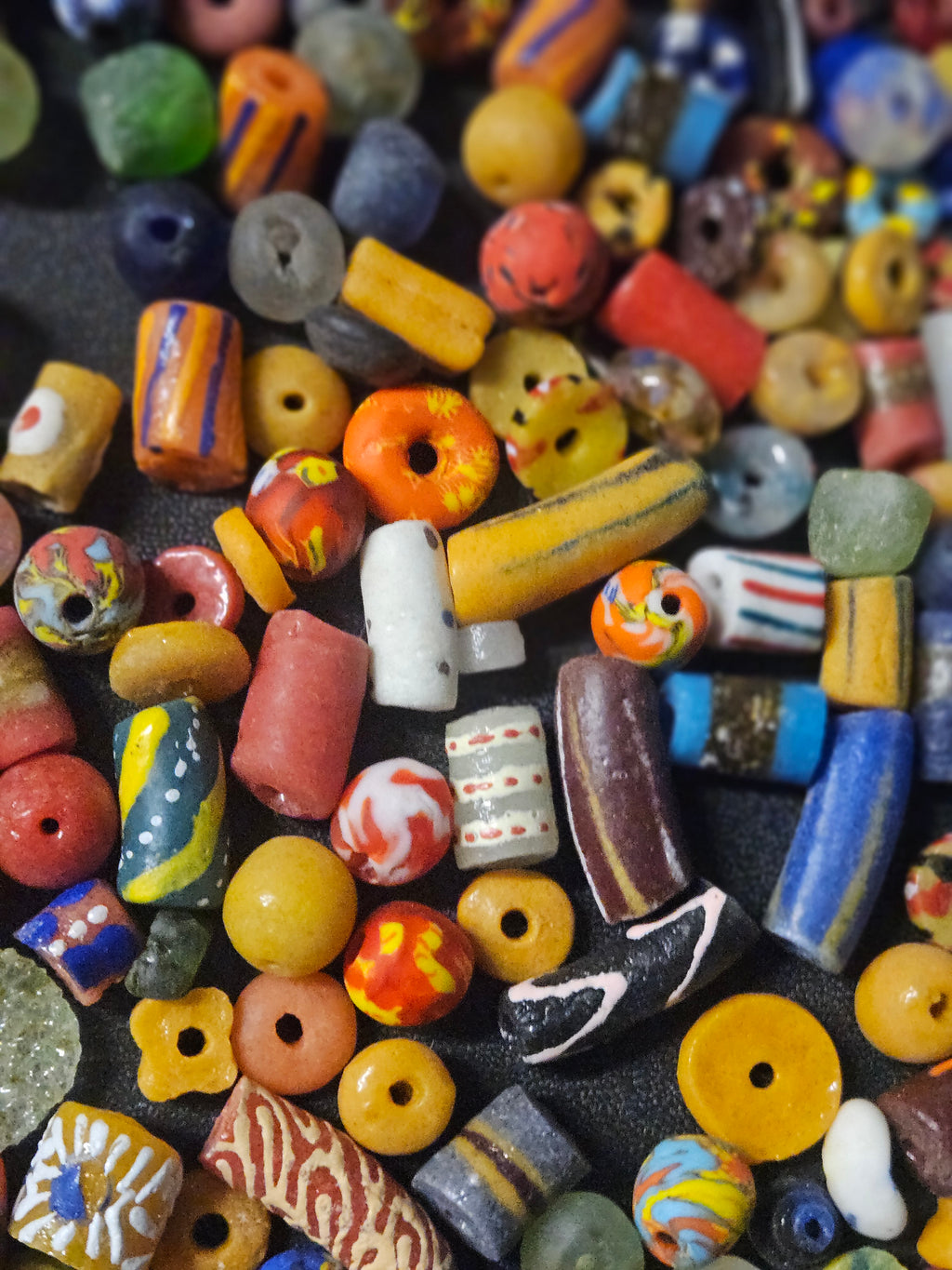 Krobo Glass Bead Studio Sampler – Mixed African Beads from Ghana