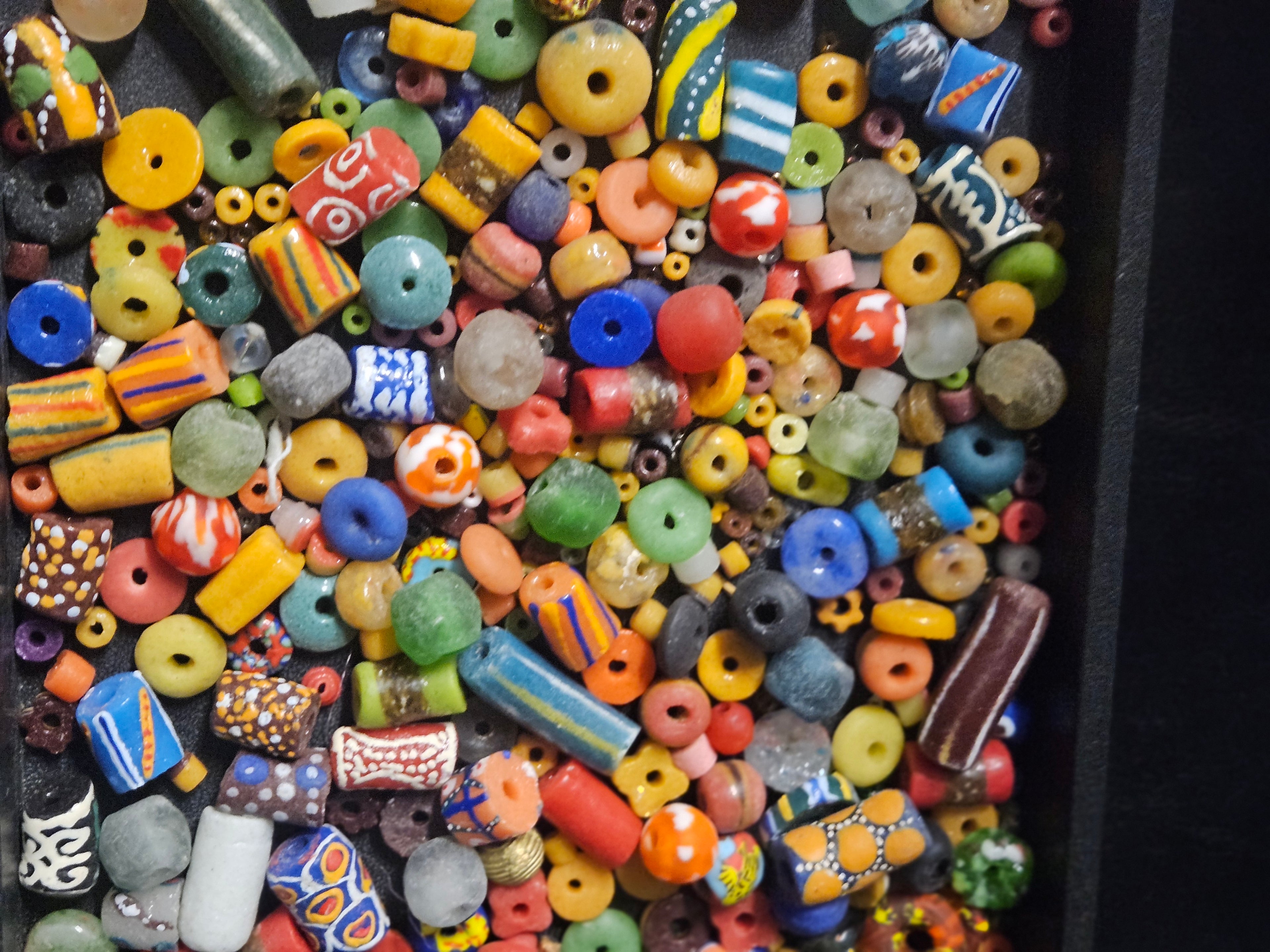 African Creative Material Mix – Loose Krobo Glass Beads from Ghana