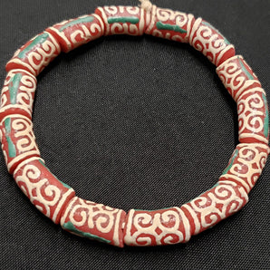 Adinkra Glass Beads, 14 Red and Cream Humility and Strength Beads, AAB# 1655 - Aadampo