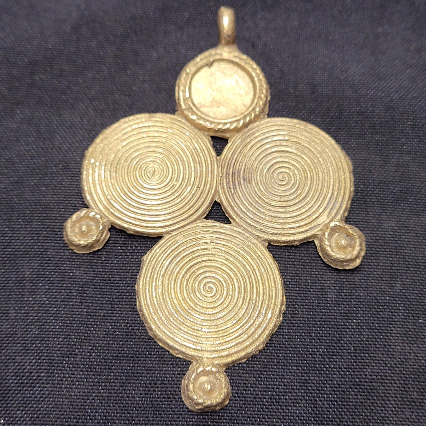 Large African brass pendant - Aadampo