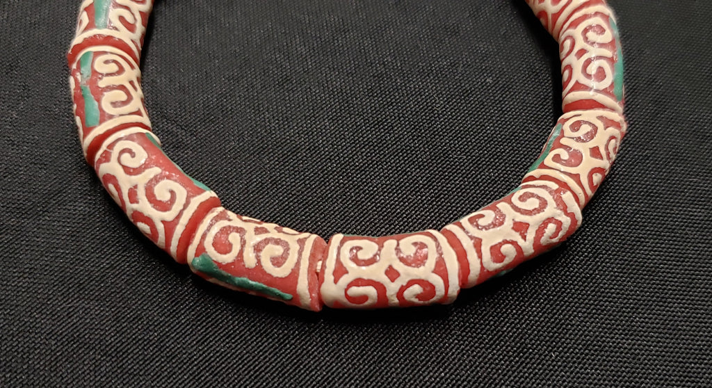 Craft with African glass beads from Ghana. Design jewelry, accessories, or crafts, with Dwennimmen Adinkra beads. - Aadampo