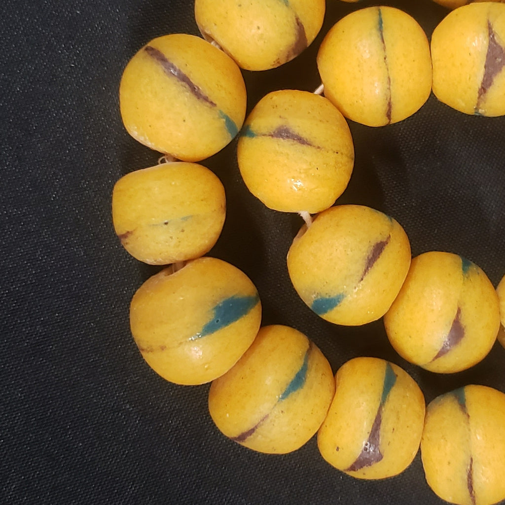 African bead, large Krobo glass bead ball for jewelry making. - Aadampo